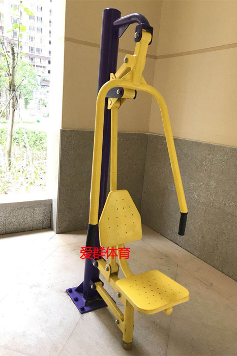 室外健身器材——单人坐推器
